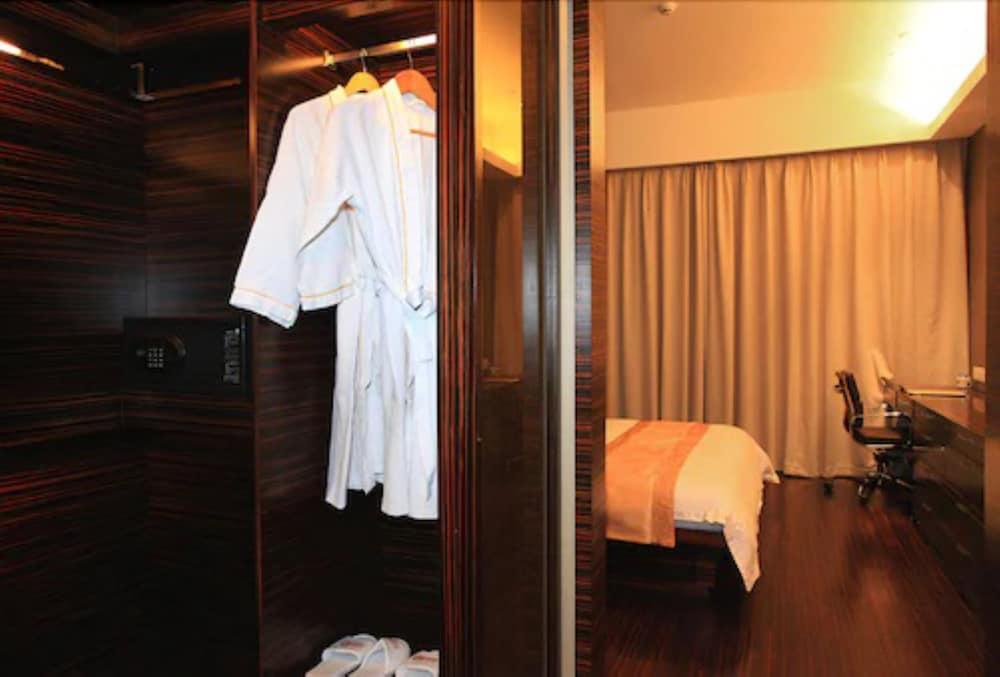 Guangzhou Heefun Apartment - Poly World Trading Center Shajing Exteriör bild